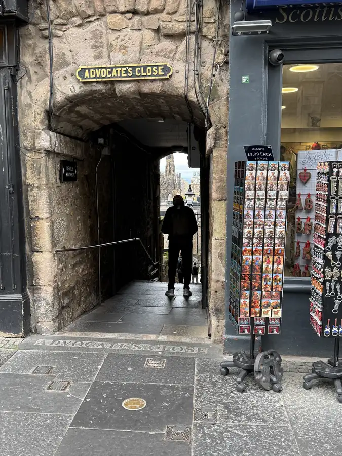 Advocate's Close, photographed by Jeremy