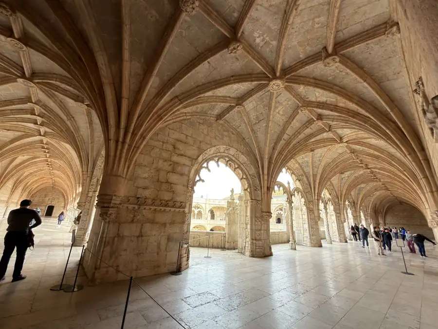 Jerónimos cloister, photographed by Jeremy